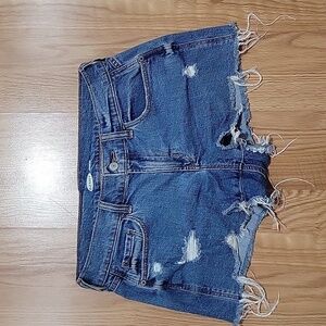 Mid-Rise Ripped Cut-Off Boyfriend Jean Shorts for Women size 2